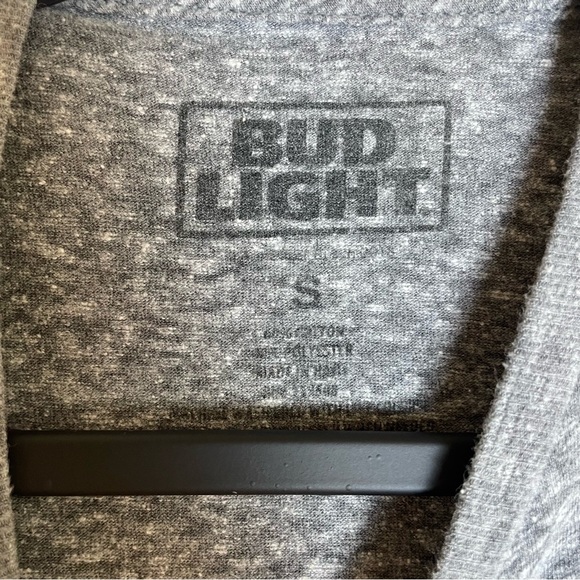 Budlight Graphic Tee Short Sleeve Heathered Gray Women’s Small - Picture 5 of 5